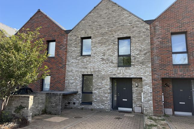 3-bed house on 40, Northview Avenue, Tilbury, £350,000