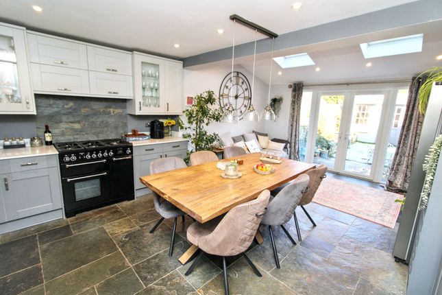 48 Columbine Road, High Wycombe photo 2