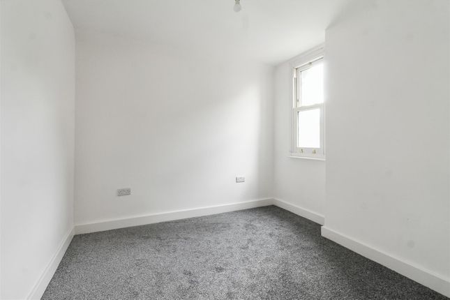 Flat 3, 26, Forest Road West, Nottingham photo 5