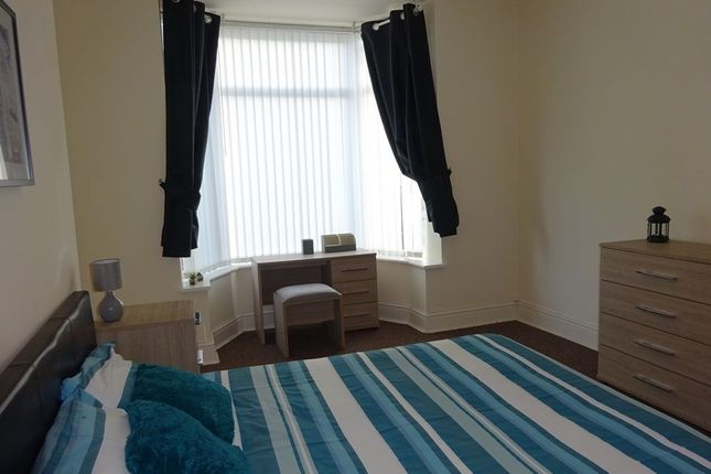 Room 1, 74 De La Pole Avenue, Hull photo 3