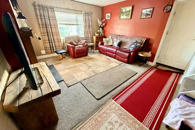 6, Grange Road, Nuneaton photo 2