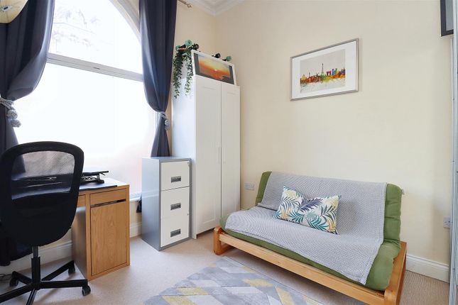 Flat for sale in Hill Road, Clevedon