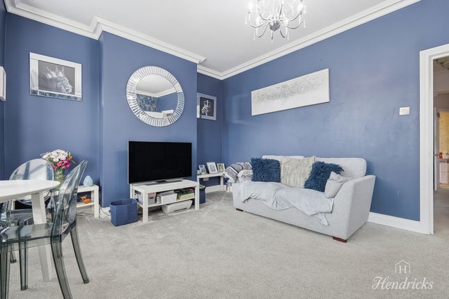Flat 2, 25, Central Avenue, Southend-on-sea photo 4
