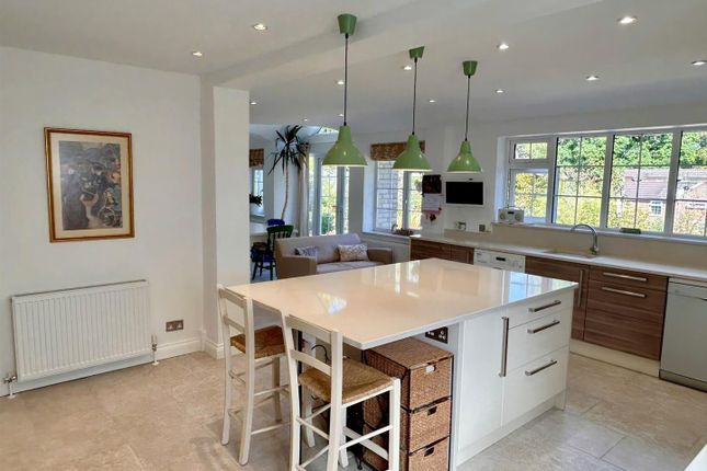 42, Conifer Crest, Newbury photo 4