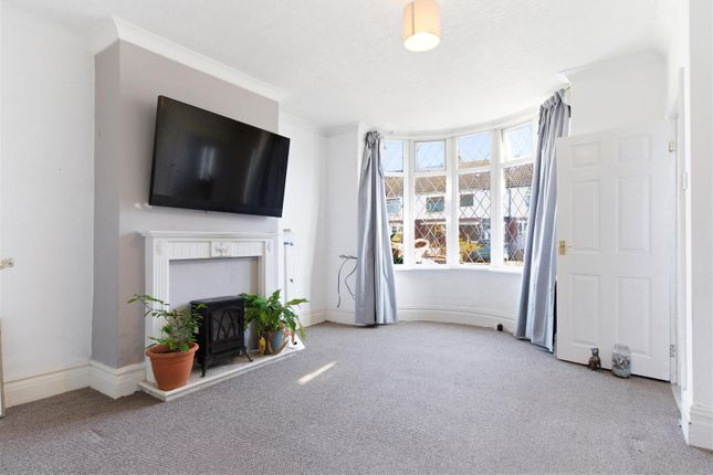 30, Lascelles Avenue, WITHERNSEA photo 2