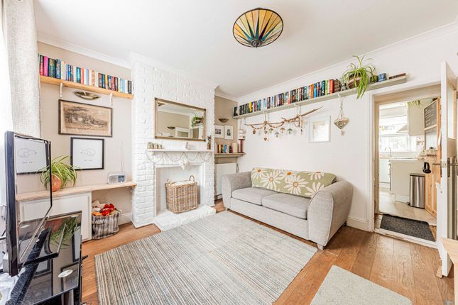 19 Russell Place, Faversham photo 2