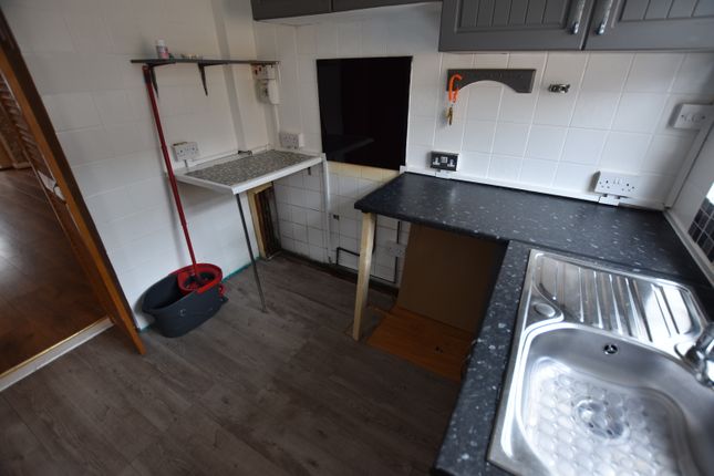 Terraced house to rent in East Street, Radcliffe, Manchester