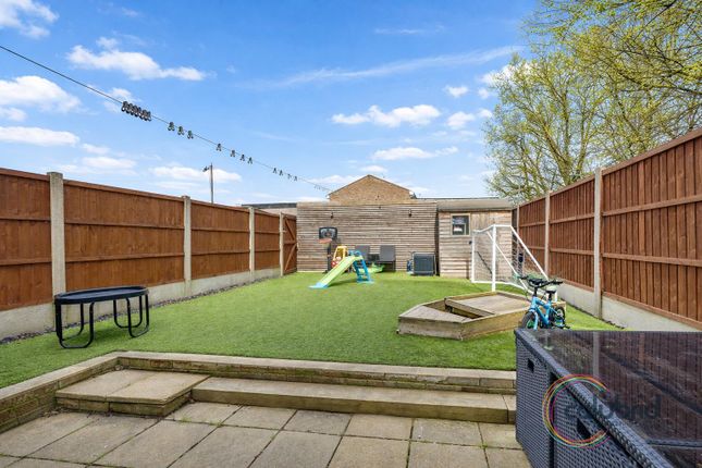 21, Calder, East Tilbury photo 3