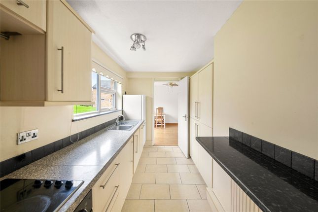 10, St. Catherines Farm Court, Ruislip photo 4