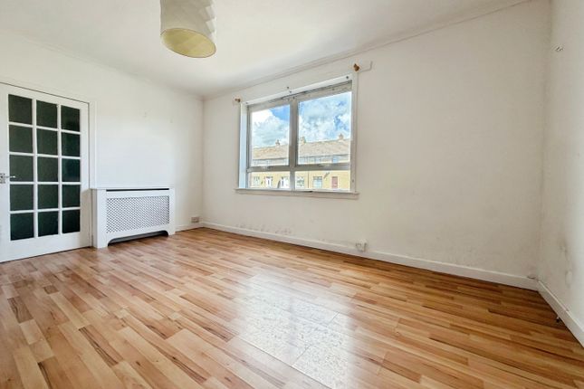 16, Helmsdale Avenue, Dundee photo 3