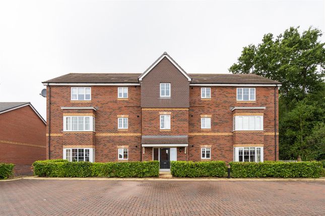 Thumbnail Flat for sale in Hertford Way, Knowle, Solihull