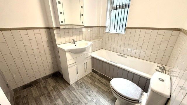 252, Sheffield photo 4