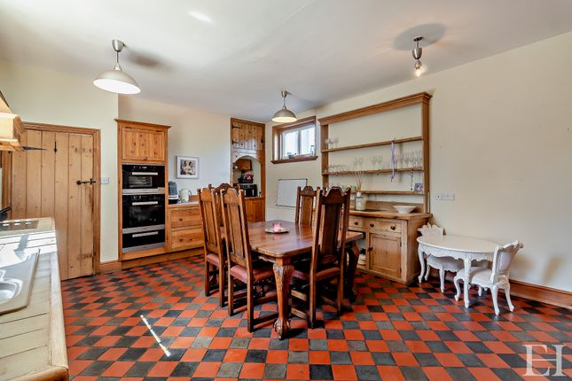 8635654-Interiorwm27-800