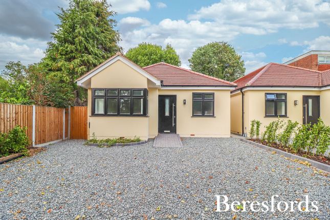 Thumbnail Bungalow for sale in Bridge Avenue, Upminster