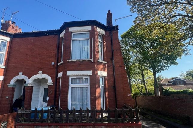 Thumbnail Flat to rent in Flat 1, Summergangs Road, Hull