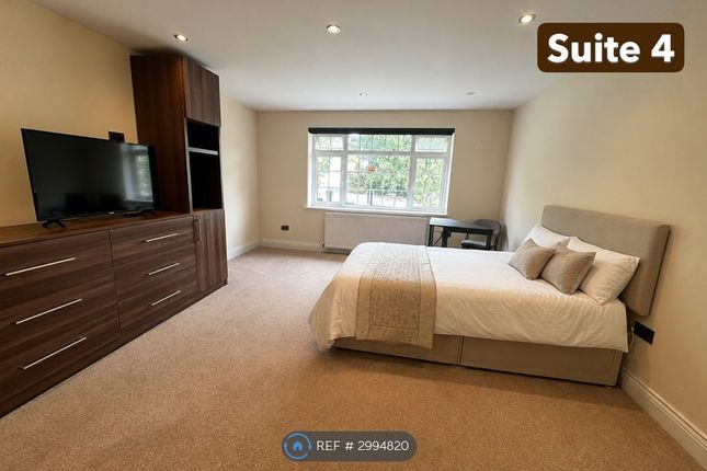 Bed Flat, Edgwarebury Lane, Edgware photo 5