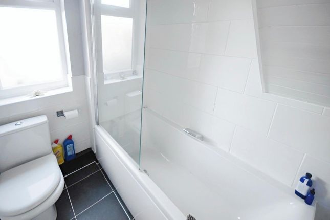 Flat for sale in Morpeth Avenue, South Shields