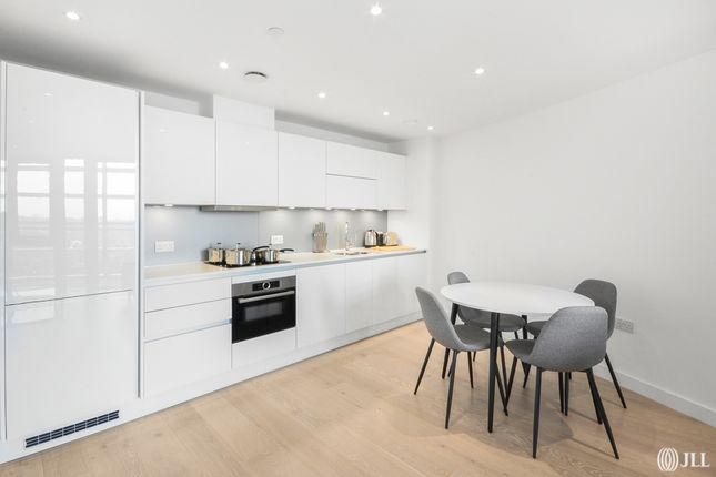 Flat for sale in City North West Tower, City North Place