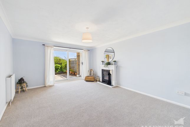 58, Mountbatten Court, Bognor Regis photo 5