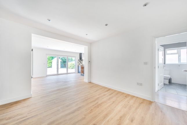 107, Downside Avenue, Worthing photo 4