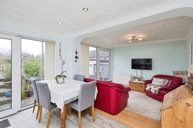 30, Spinney Rise, Nottingham photo 4