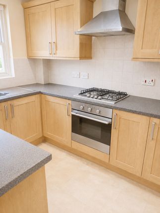 5, Thornton Hall Close, Northampton photo 5