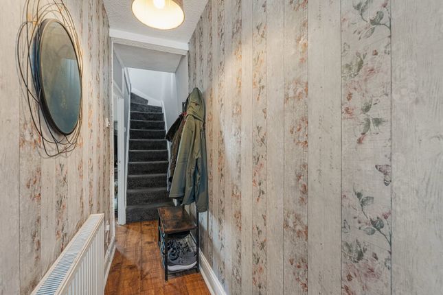 27, Morgan Street, Pontypool photo 2