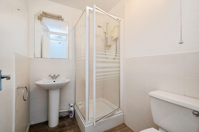 6, Adams Crescent, Cornwall photo 4