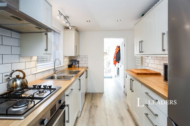 108, Lavender Hill, Lavender Hill photo 2