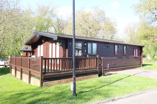 Thumbnail Mobile/park home for sale in Shorefield Park, Near Milford On Sea, Hampshire