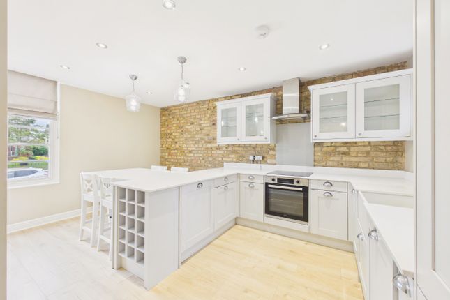Mere Cottage, 5 Main Street, North Ferriby photo 2
