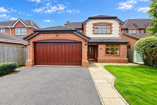 24, Fareham Close, Preston photo 2