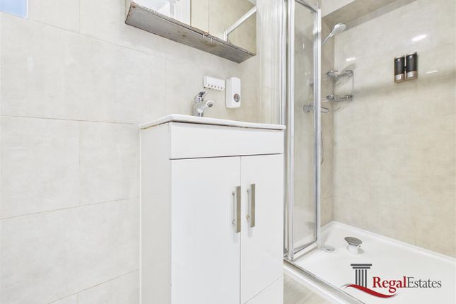 Room 3, 23, Beaumont Avenue, Wembley photo 4