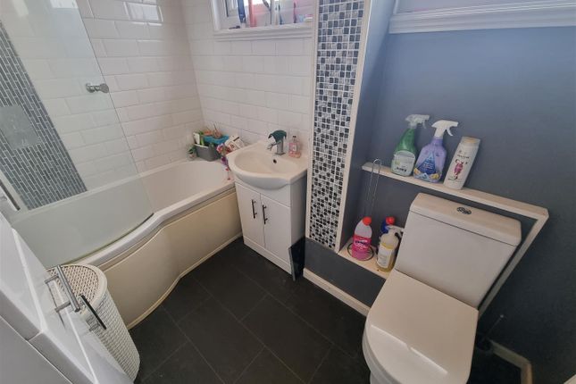 Terraced house for sale in Beccles Road, Gorleston, Great Yarmouth