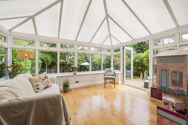4, Fairacres, Tadworth photo 4