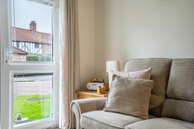 2 Vyner House, Front Street, York photo 4