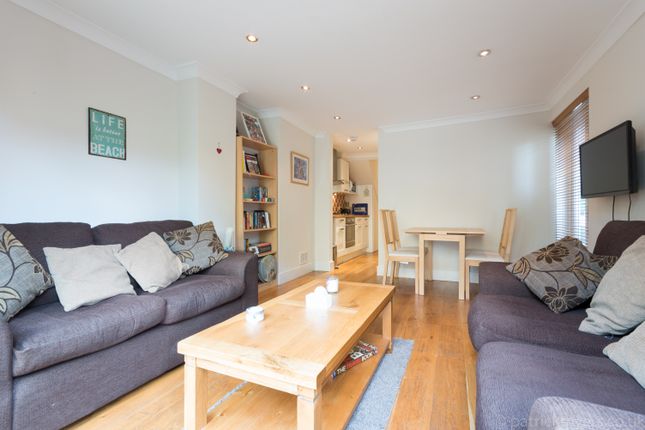 49A, Landcroft Road, London photo 2