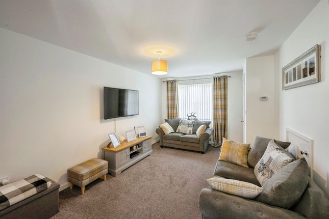 4, Cornfield Way, Scunthorpe photo 2