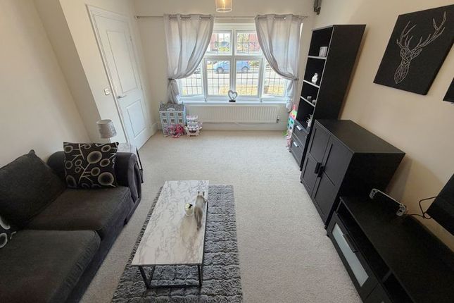 70, Windward Avenue, Fleetwood photo 3