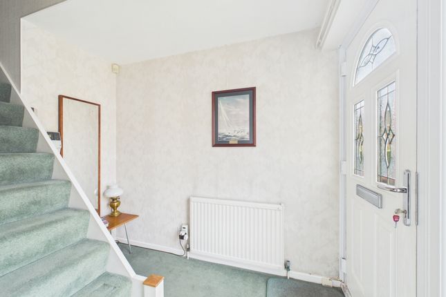 3, Pentland Close, Hull photo 2