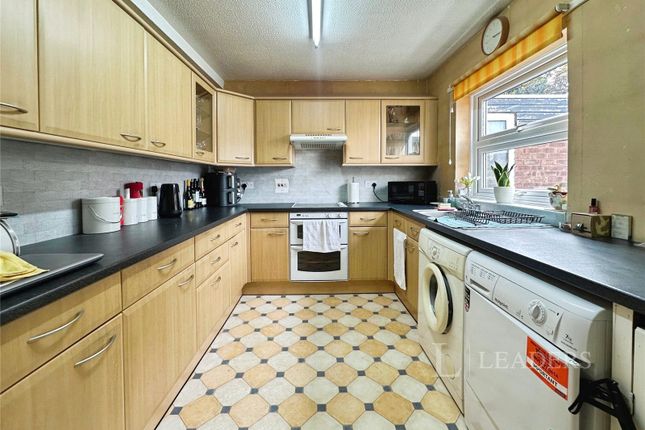 198, The Broadway, Essex photo 3