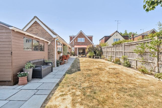 148, Loddon Bridge Road, Reading photo 4