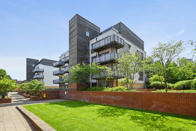 Flat for sale in Agate Close, London