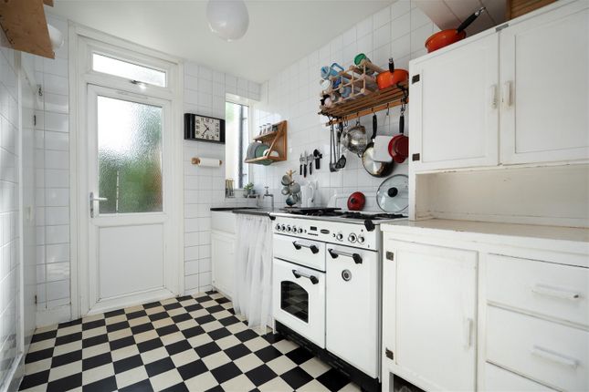 100, Harefield Road, Uxbridge photo 3