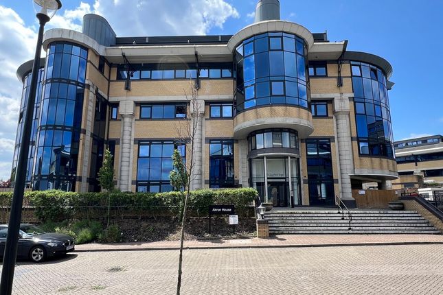 New Horizons Court, Brentford photo 5
