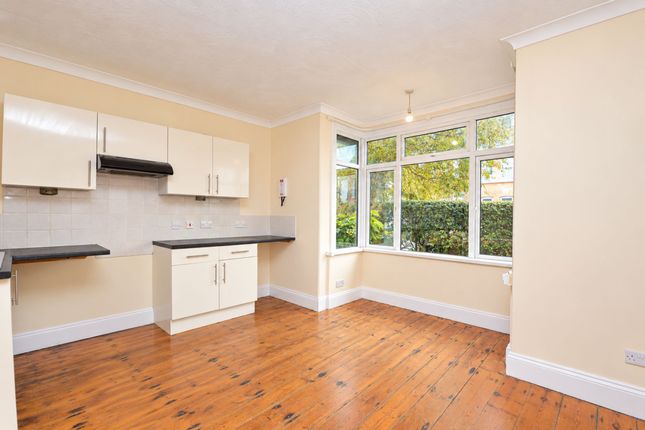 Flat 1, 1 Fairview Terrace, Newquay photo 2