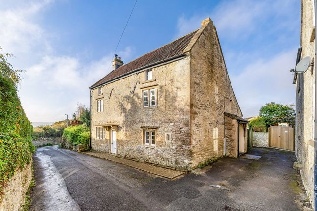 4-bed detached on Washmeres, Colerne, £635,000