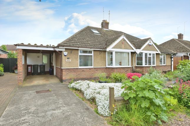 Thumbnail Bungalow for sale in Southfield Road, Northampton, Northamptonshire