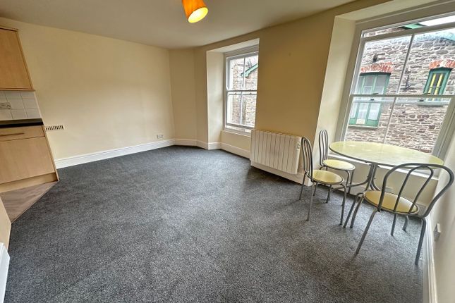 Flat 4, 52, Church Lane, Brecon photo 2