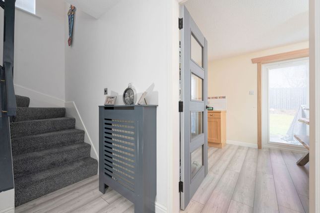 6 Kings Drive, Dunfermline photo 3